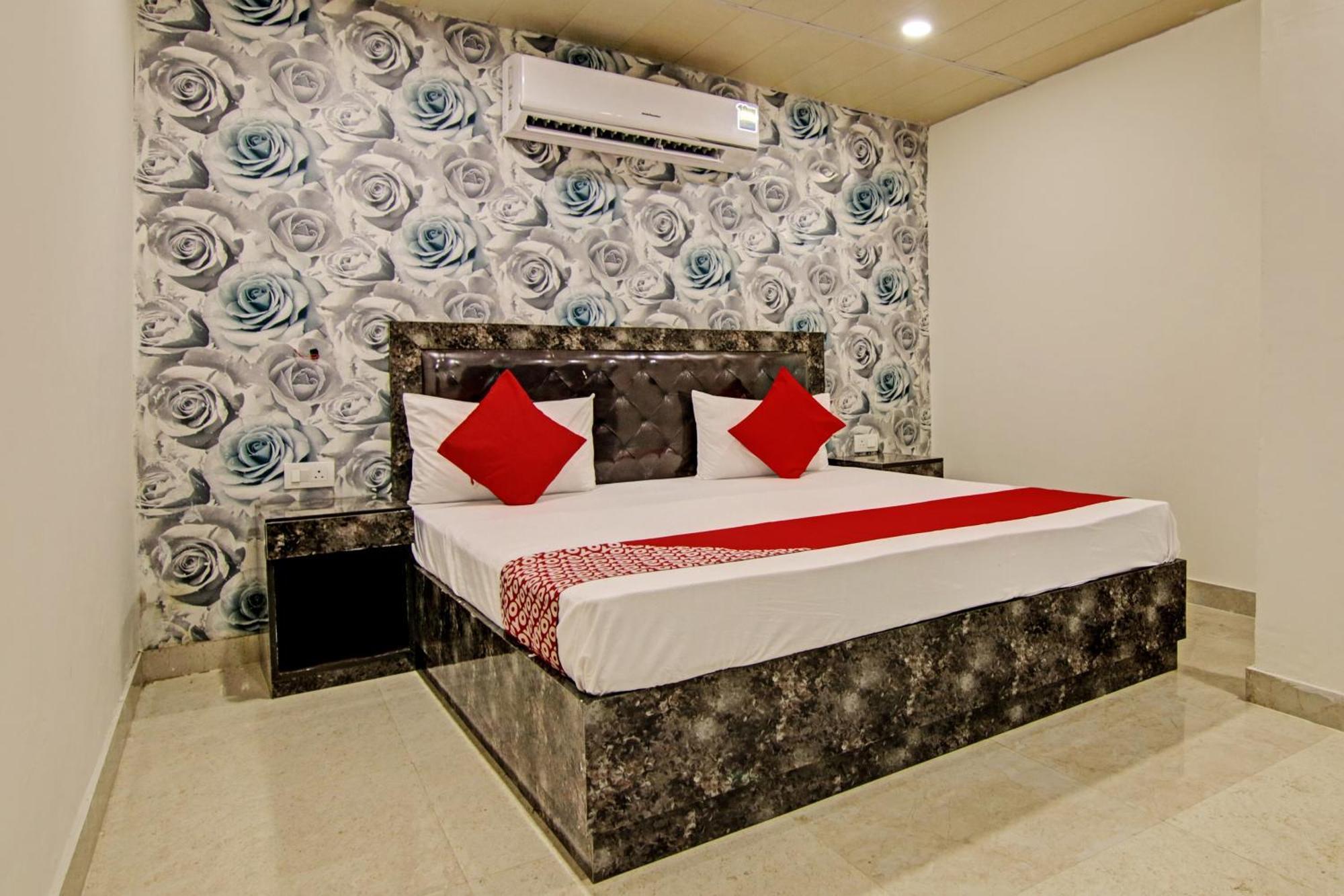 Hotel O Welcome Dau Ji Фаридабад Экстерьер фото