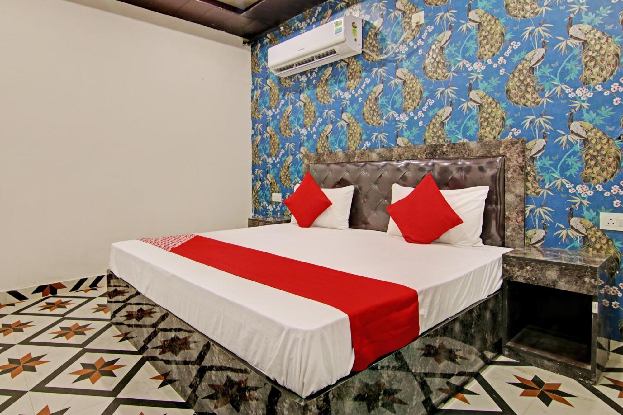 Hotel O Welcome Dau Ji Фаридабад Экстерьер фото